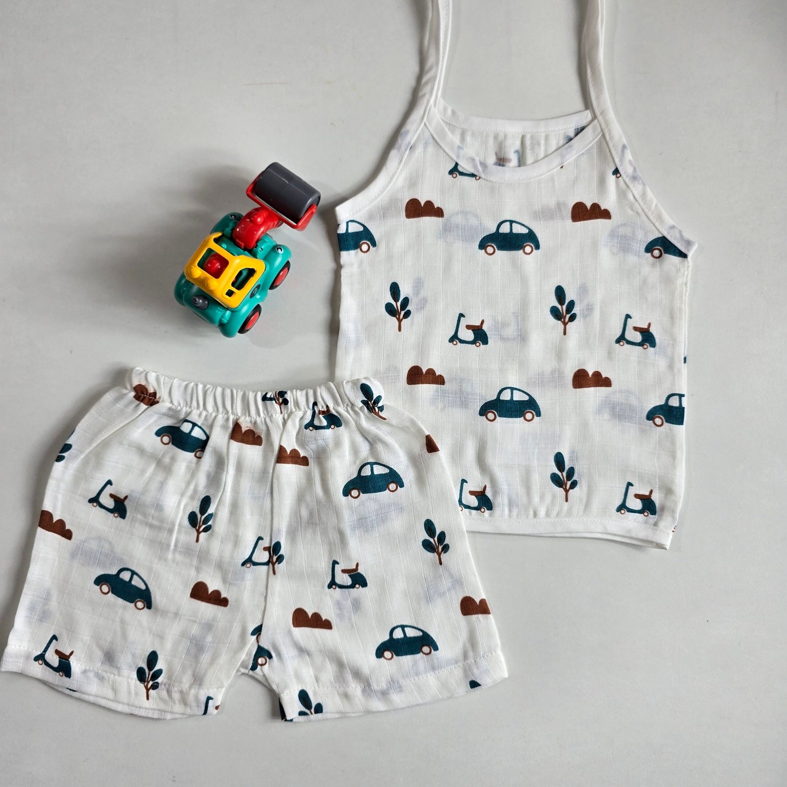 2025/09/1000066277-scaled.jpg Muslin Baby Jabla & Short Set - Image 1